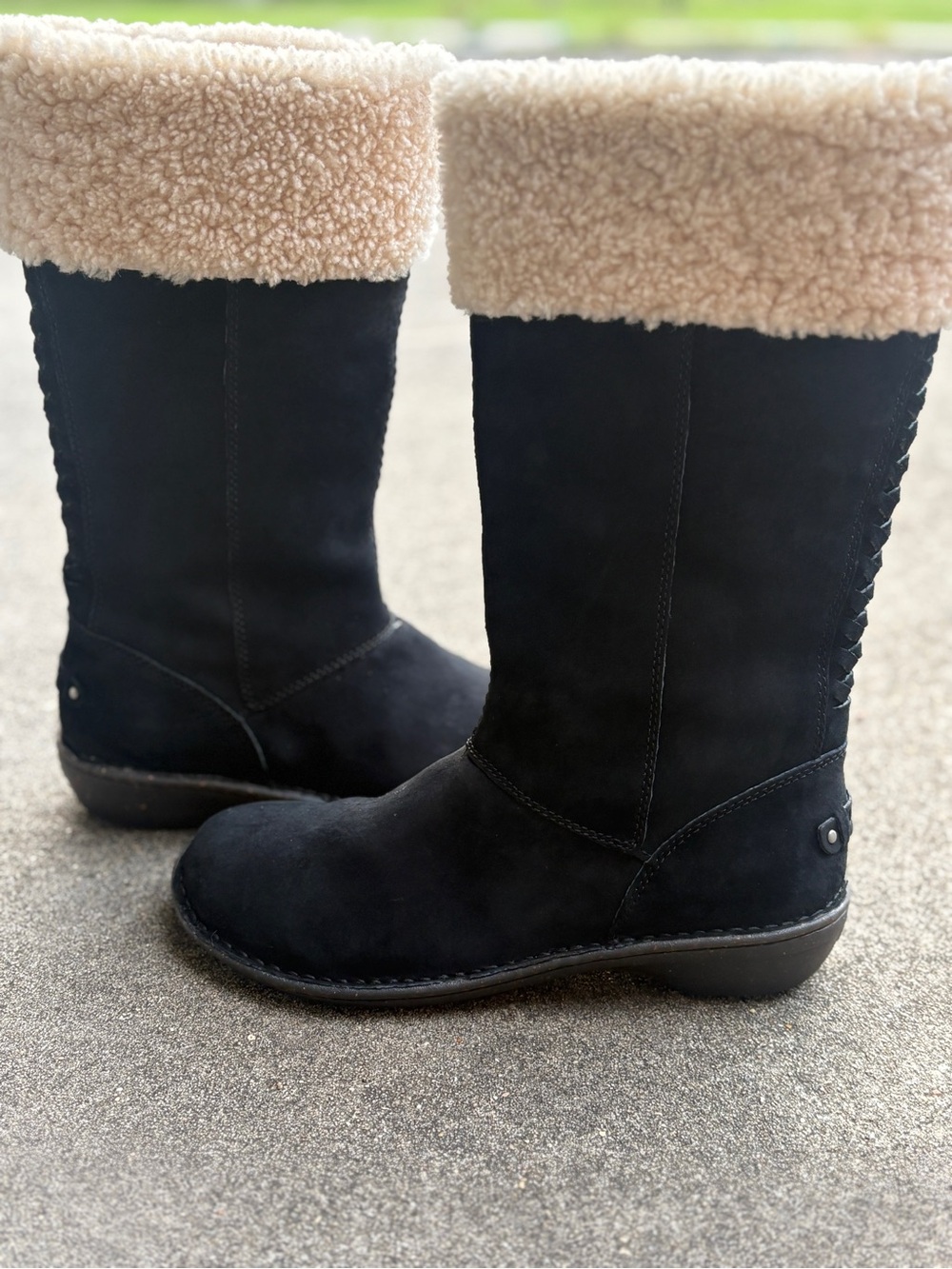 UGG Australia Karyn Cuff Sheepskin Boots Black Suede Tall Size 9